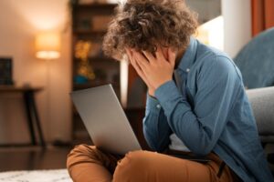 16 MATERIA CREDITOS Freepik