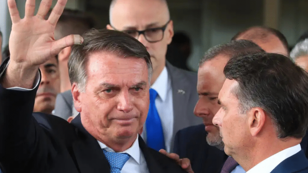 Bolsonaro diz que mudaria País com metade do Congresso