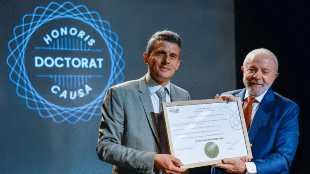 Esquerda francesa critica título concedido a Lula por proximidade com Putin