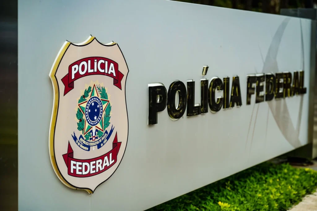 Capa Operacoes da Policia Federal completam 21 anos de agonia e gloria 1 1 1