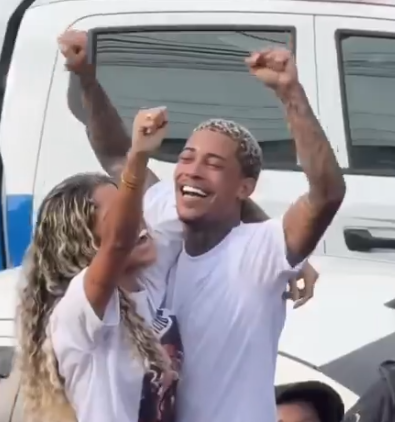 MC Poze do Rodo é solto após habeas corpus e provoca aglomeração em Bangu