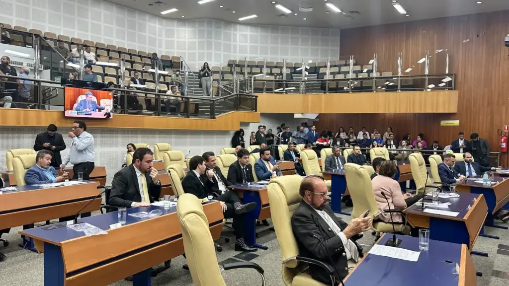 Câmara de Goiânia aprova aumento de taxa regulatória paga pela Saneago