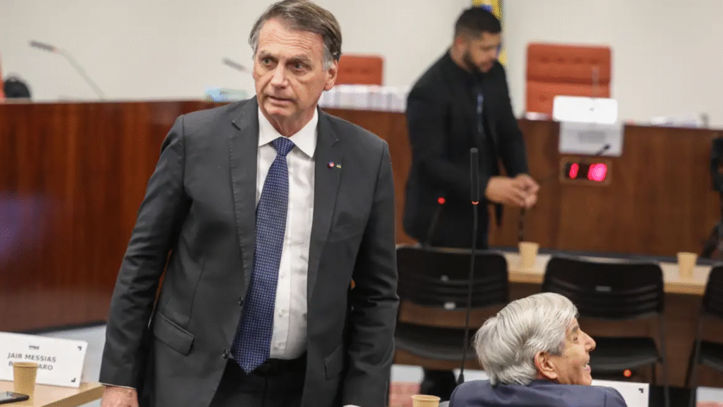 Bolsonaro nega trama golpista em depoimento no STF