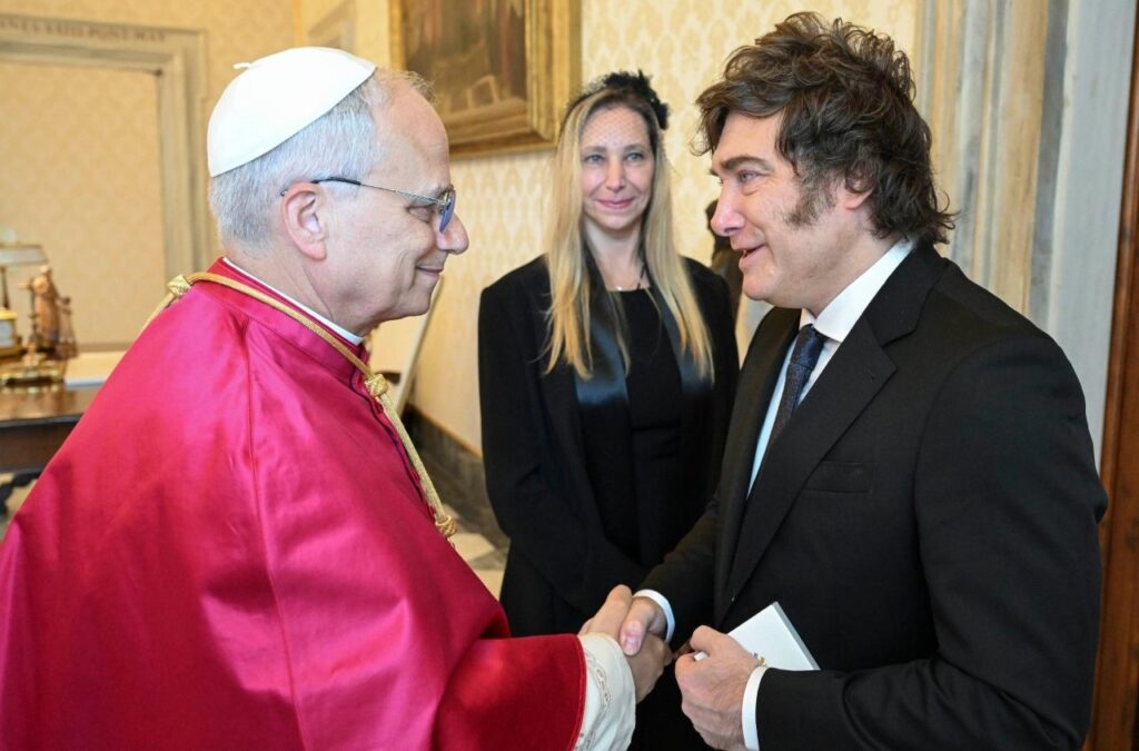 Papa Leão XIV promete visita a argentina