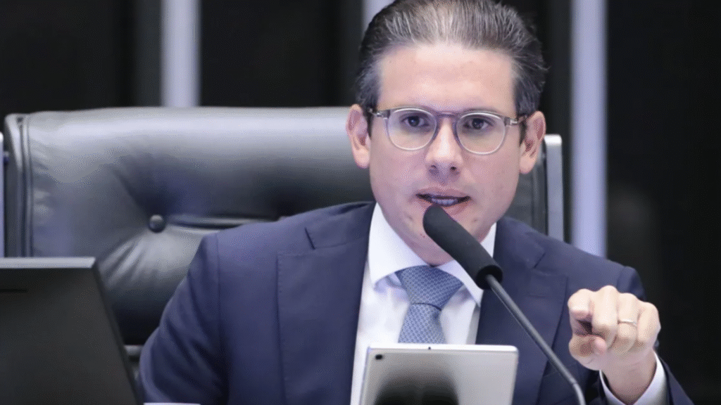 Motta diz que Câmara cumprirá decisão do STF e Zambelli perderá mandato