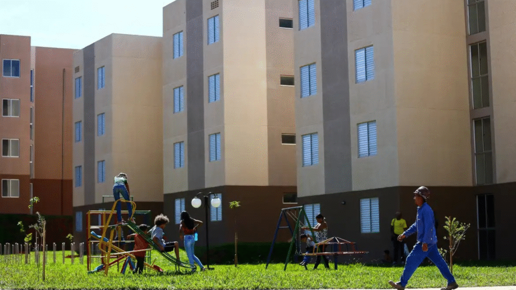 Assembleia Legislativa aprova doação de terrenos da UFG para regularização fundiária em Goiânia Foto: Marcelo Camargo/ABr