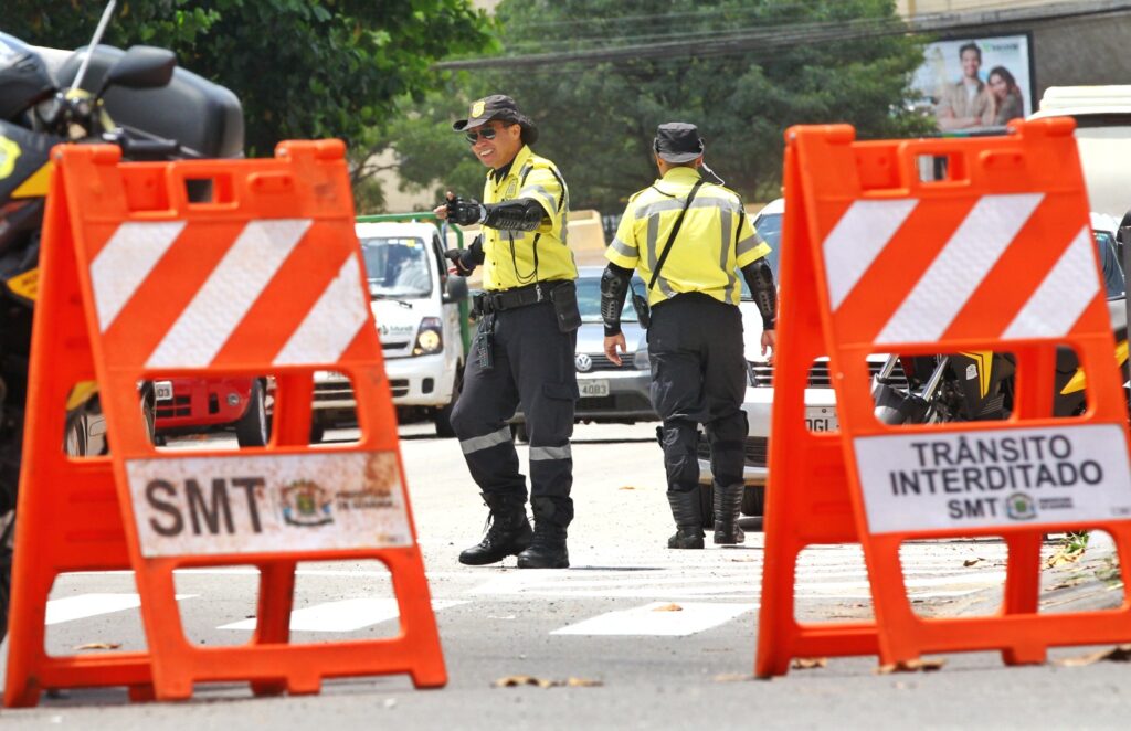 Trânsito terá bloqueios durante a Romaria do Divino Pai Eterno 2025