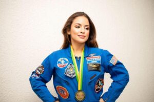 ela vai ao espaco a jovem brasileira que fez historia 94329