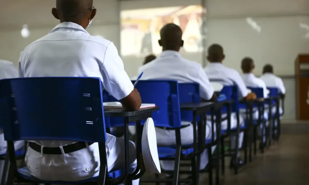 Alistamento militar vai até 30 de junho para jovens que completam 18 anos em 2025