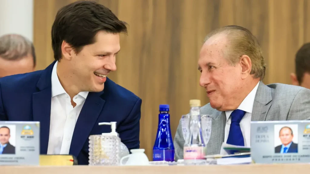 Vilela acena aos evangélicos e exalta parceria com as igrejas