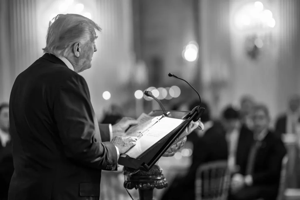 5 nota alternativa Foto Daniel Torok Official White House Photo