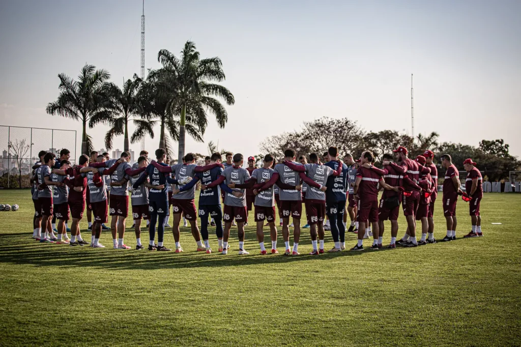 O equilíbro da Série B pode ser a arma que o Vila Nova precisa para ganhar posições no torneio (Foto: Roberto Corrêa | VNFC)
