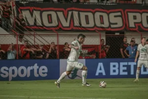 Chapecoense e Atletico ficam no empate em Goiania