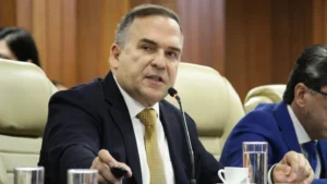 Mabel retira quatro projetos da Câmara por falhas técnicas