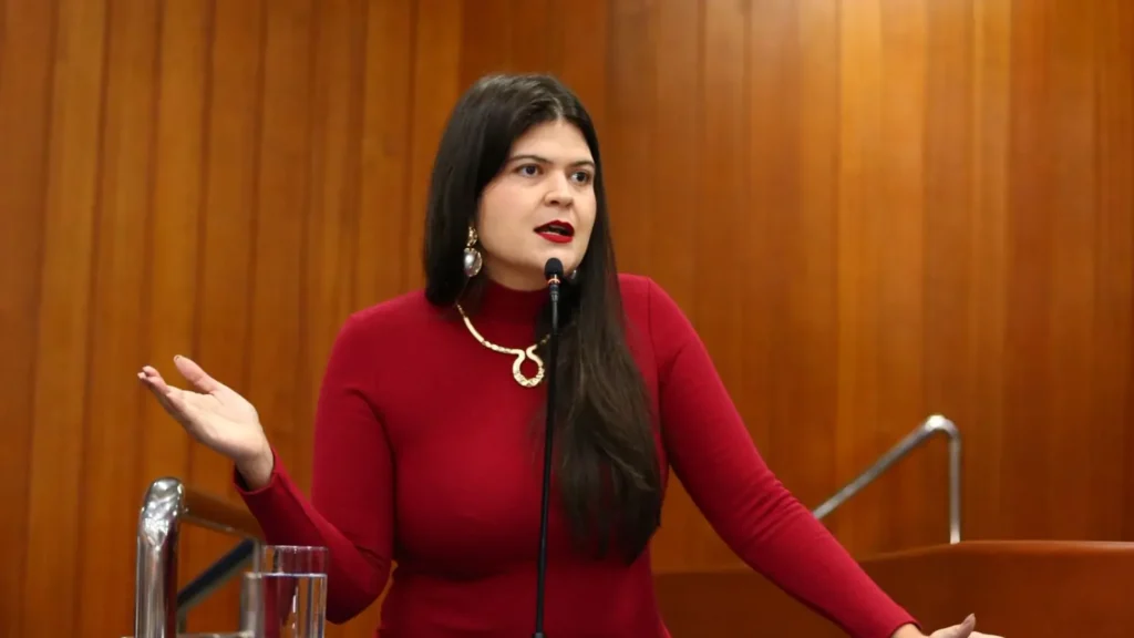 Aava contesta portaria que amplia terceirização dos CMEIs e aciona Ministério de Contas