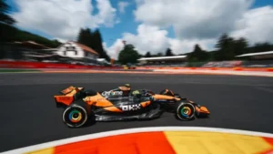 Piastri é pole em SPA