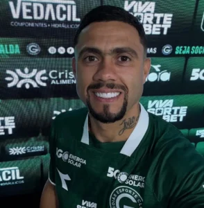 Wellington Rato, novo reforço do Goiás, já apresentado (Foto: reprodução | GEC)