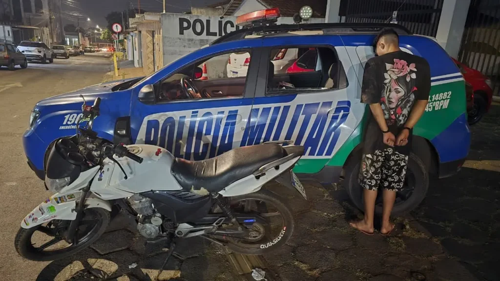 Sem CNH, jovem é preso após dar "grau" e fugir em alta velocidade em aparecida Foto: Divulgação/PM