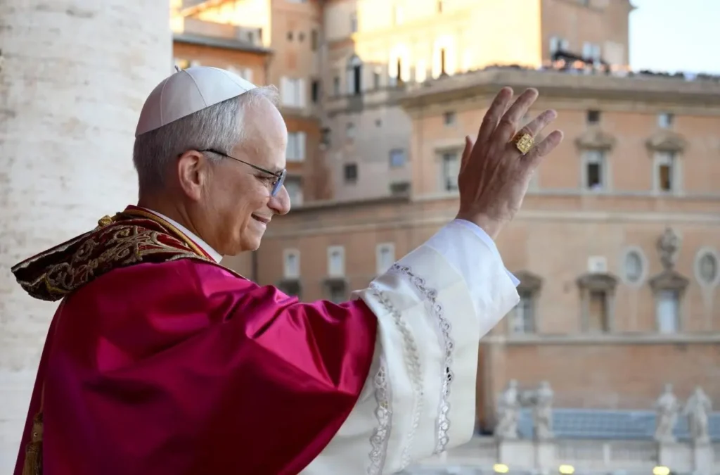 Papa cobra cessar-fogo após ataque de Israel à igreja católica em Gaza