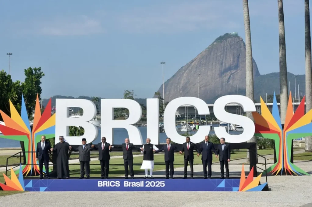 Trump reage ao Brics com ameaça tarifária a países alinhados ao bloco
