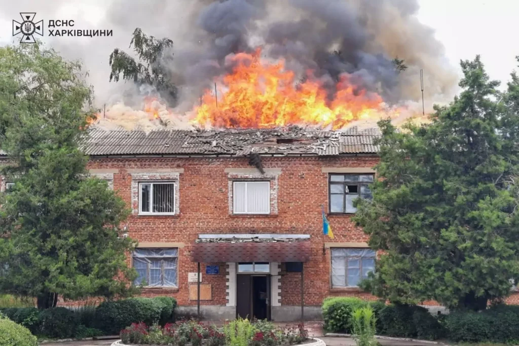 Rússia e Ucrânia trocam ataques em meio a impasse por negociações de paz