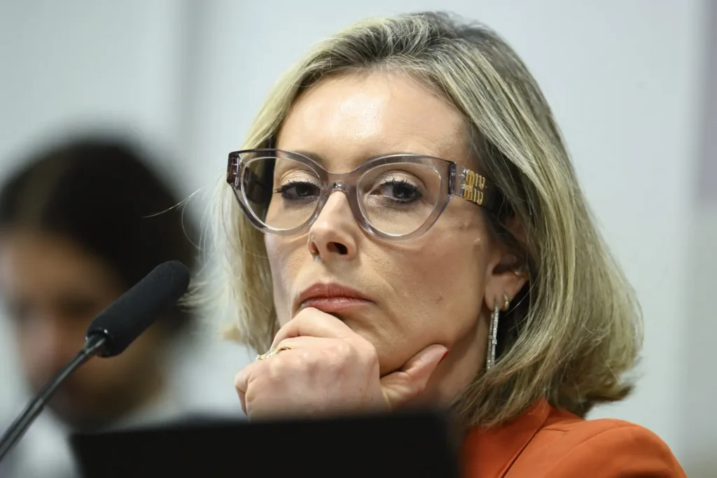 “Fraude ultrapassa governos de direita ou esquerda”, destaca primeira ouvida na CPMI do INSS