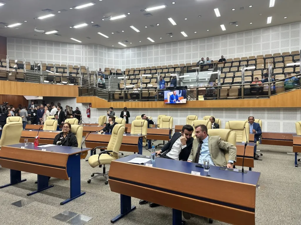 2 abre Foto Mariana Capeletti Camara Municipal