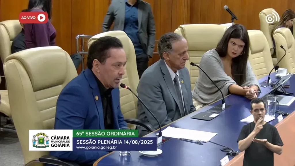 2 abre Uugton Batista na Camara Foto Reproducao TV Camara