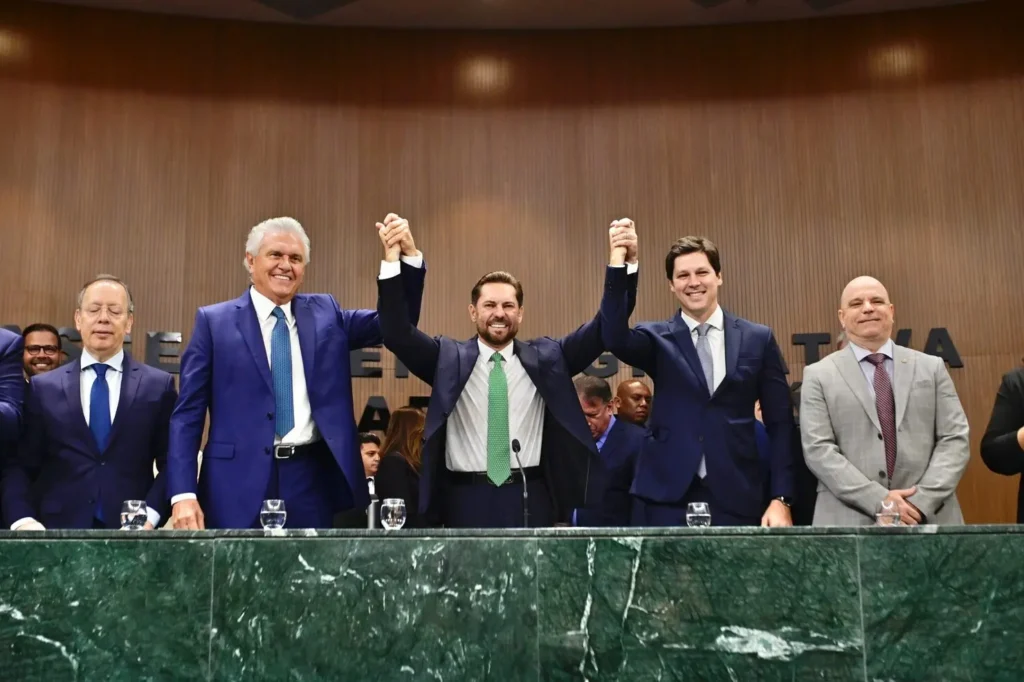 Caiado e Bruno têm o mesmo número de prefeitos para 2026 Foto : Divulgação Secom Goiás