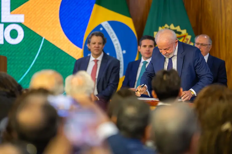 4 abre Diogo Zacarias MF