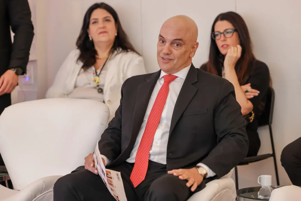 Moraes aproveitou a gigantesca tribuna e soltou o verbo Foto: Rosinei Coutinho STF