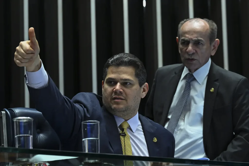 Paz que Alcolumbre prega mascara guerra pelo petróleoPaz que Alcolumbre prega mascara guerra pelo petróleo Foto:Jefferson Rudy /Agência Senado