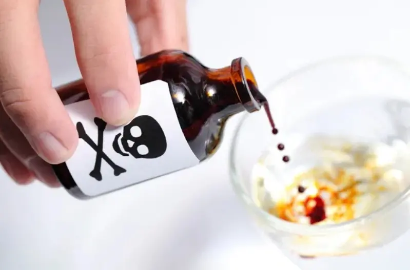 O Brasil vive uma escalada de casos de intoxicação que desafia tanto o sistema de saúde quanto os órgãos de investigação Foto: iStock