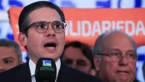 Câmara define pauta pós-motim e pode votar isenção de IR para até R$ 5 mil