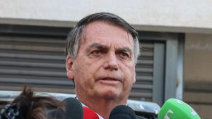 PF faz busca e apreensão na casa de Bolsonaro e recolhe celular por ordem do STF Foto:Valter Campanato/ABr