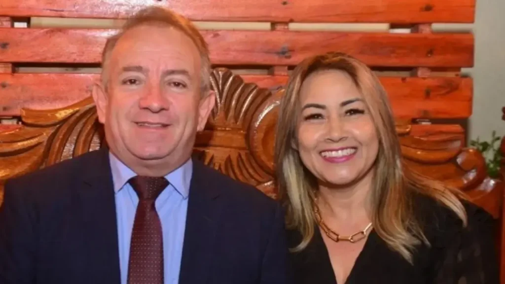 Justiça Eleitoral torna ex-prefeito de Aparecida e ex-primeira-dama inelegíveis