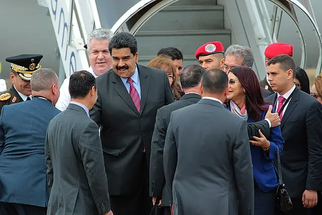 Mobilização naval dos EUA volta a elevar tensão com Venezuela