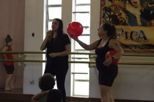 Oficina Corpo cenico corpo criativo corpo sensivel com Renata Curado Foto Murilo Heindrich 3