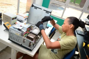 Estão abertas 372 vagas em cursos gratuitos de tecnologia em Goiânia e Senador Canedo