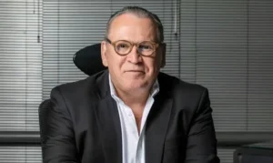 Empresários Sidney Oliveira e Mario Otávio Gomes são soltos após prisão em operação contra corrupção Foto: Ultrafarma/Divulgação