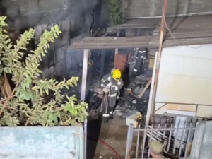 Incêndio em Rio Verde deixa vítima fatal e um idoso com queimaduras de terceiro e quarto graus Foto: CBMGO