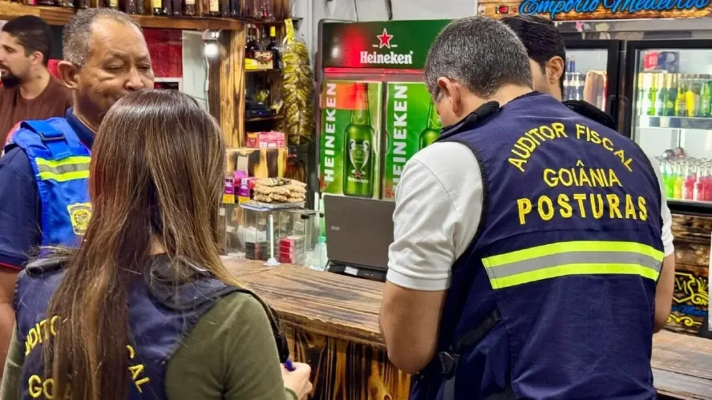 Operação fecha 21 distribuidoras em Goiânia e aplica multas por descumprimento de lei