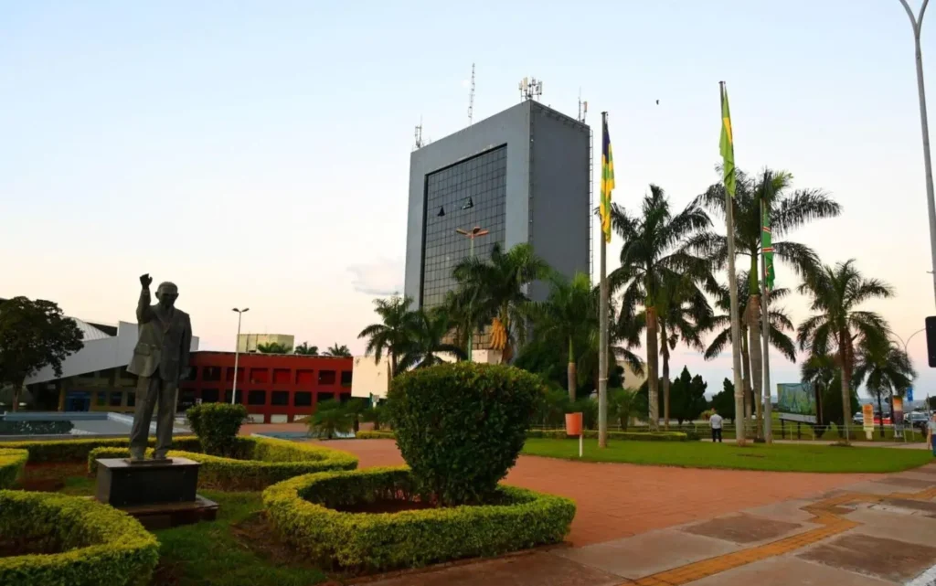 4 fecha Alex Malheiros