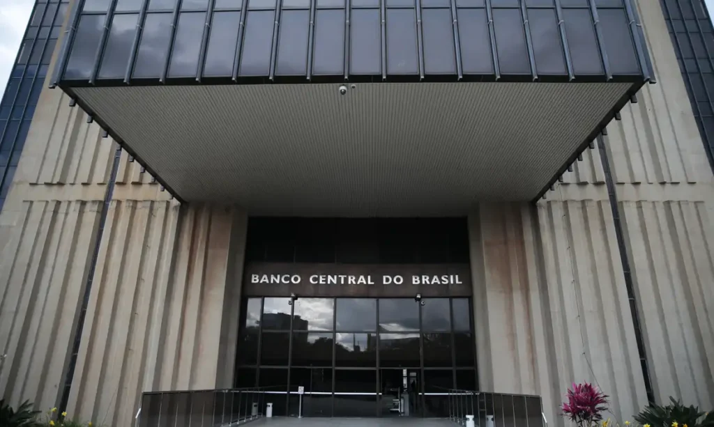 Mercado mantém previsões estáveis para inflação, PIB e juros