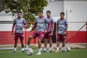 A partida conta com a transmissão oficial do Disney + (Foto: Roberto Corrêa | VNFC)