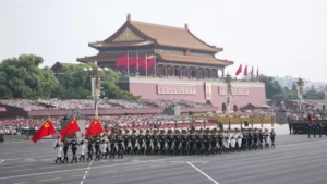 China exibe poder militar em desfile pelos 80 anos da derrota do Japão
