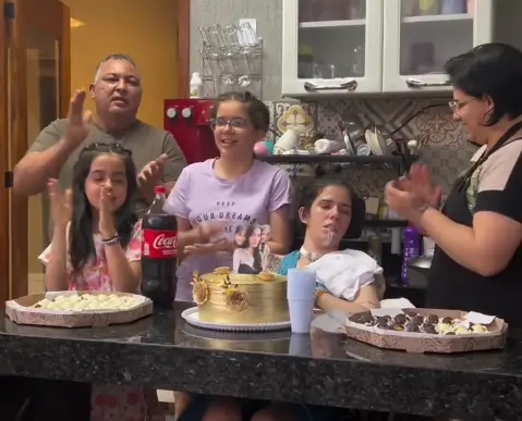 Jovem que teve reação alérgica ao cheirar pimenta comemora 28° aniversário