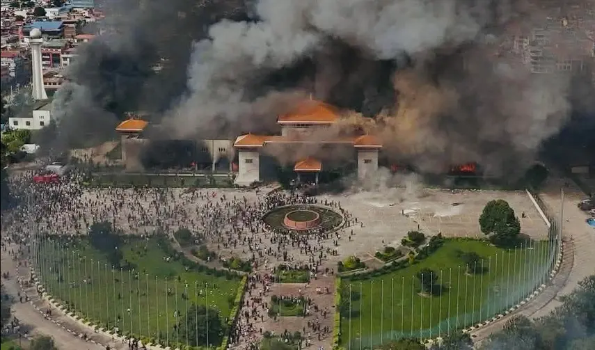 Exército toma as ruas da capital do Nepal após dias de manifestações