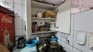 Fiscais constataram que os setores de depósito, panificação e armazenamento refrigerado apresentavam condições precárias Foto: Divulgação/PCGO