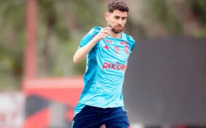 Espera-se que Jorginho desfalque o Flamengo para o próximo duelo contra o Juventude (Foto: Adriano Fontes | CRF)